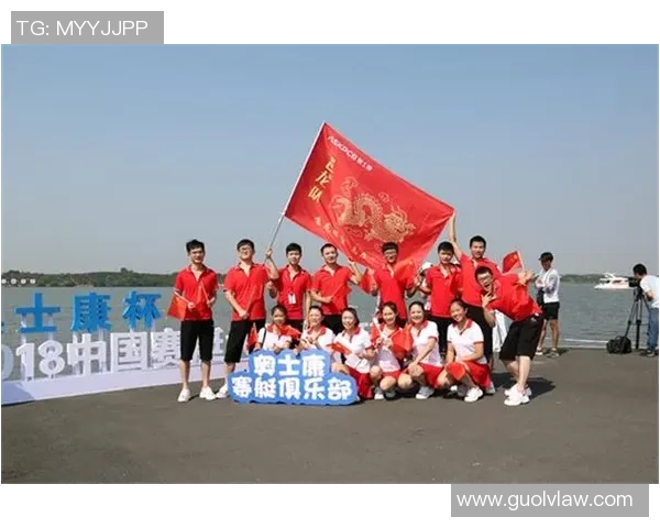 武汉网球队在大师赛中的团队协作展现出色值得赞赏与学习